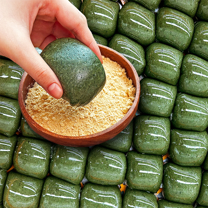 40년전통 프리미엄 물방울 쑥인절미1kg(10개)+콩고물증정